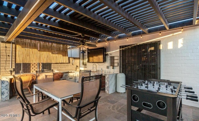 Building Photo - 1720 N Whittier Dr