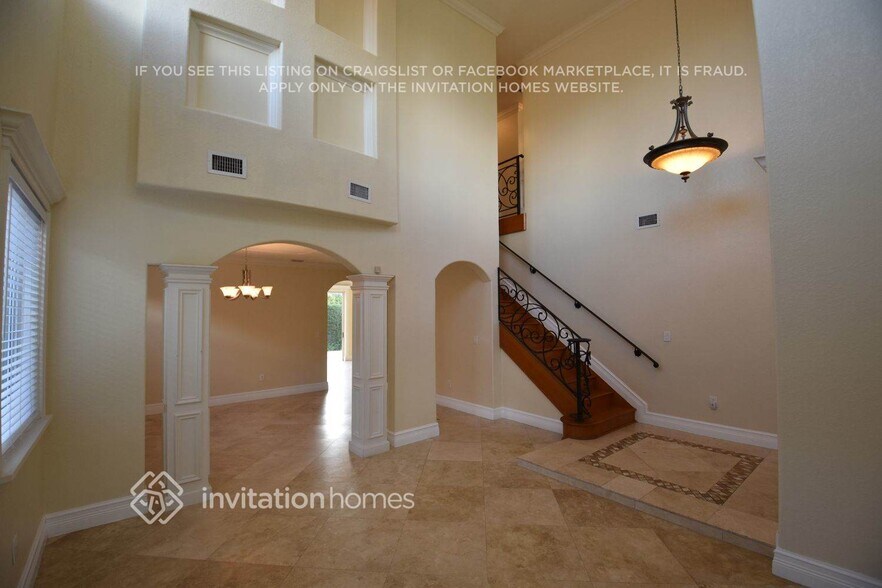 Building Photo - 15350 SW 23rd St