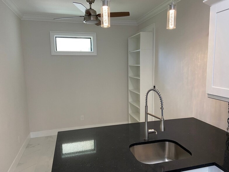 Building Photo - 3677 37th Ave NE