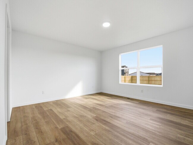 Building Photo - 784 Hoffman Hills Blvd