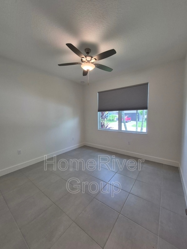 Building Photo - 11396 SW Willow Ln