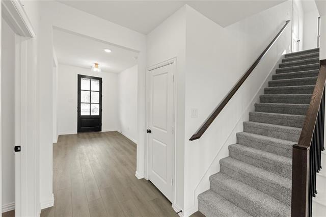 Building Photo - 744 Waterhouse Lk Dr