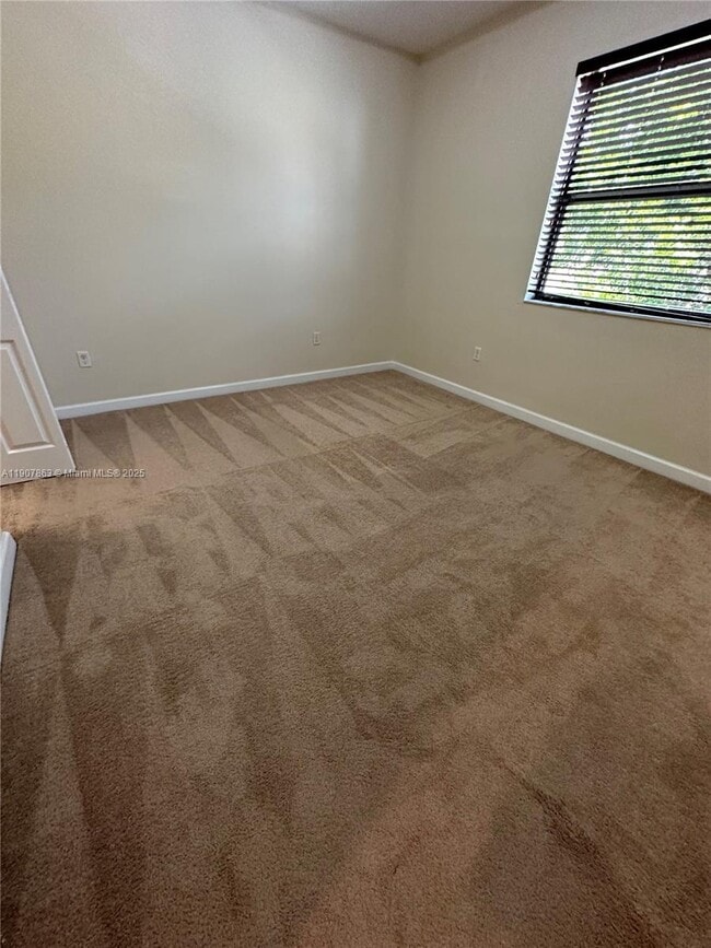 Building Photo - 9336 W 33rd Ave