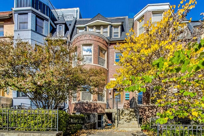 Building Photo - 1429 Clifton St NW