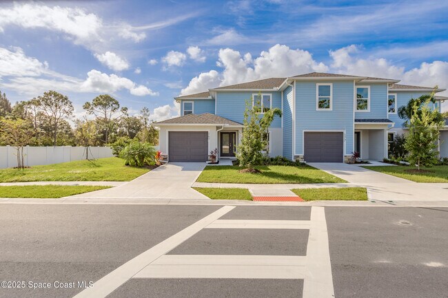 Building Photo - 167 Hidden Woods Pl