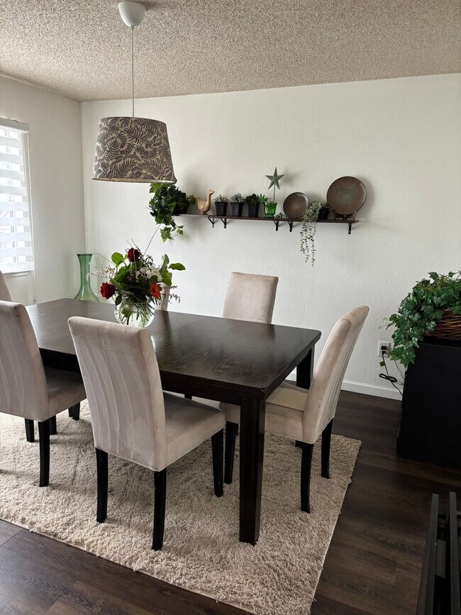 Building Photo - Beautiful Home in Watsonville - 55+ Community