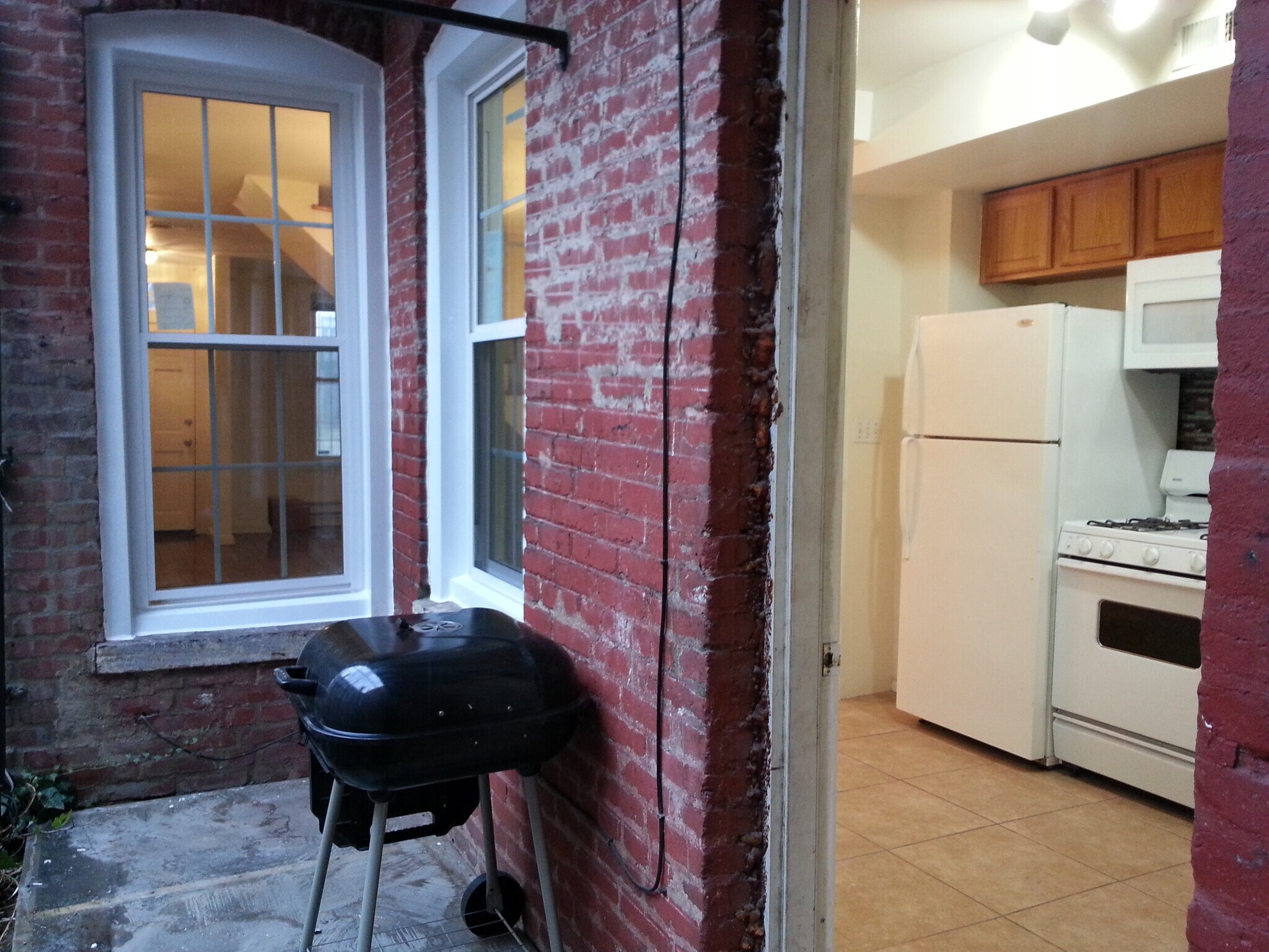 Building Photo - 1208 Kirby St NW