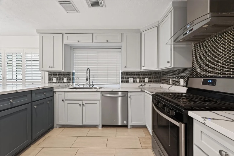 Building Photo - 4019 St Michaels Ct