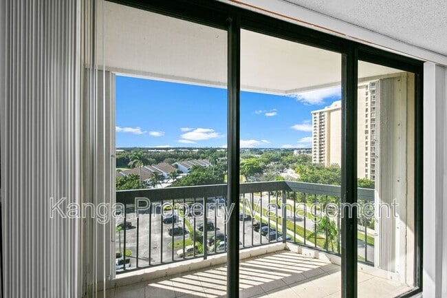 Building Photo - 2425 Presidential Way