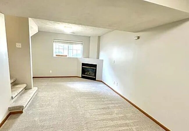Building Photo - 7407 S 176th Cir