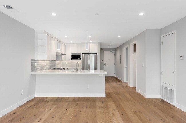 Building Photo - 30 Hermosa Ave
