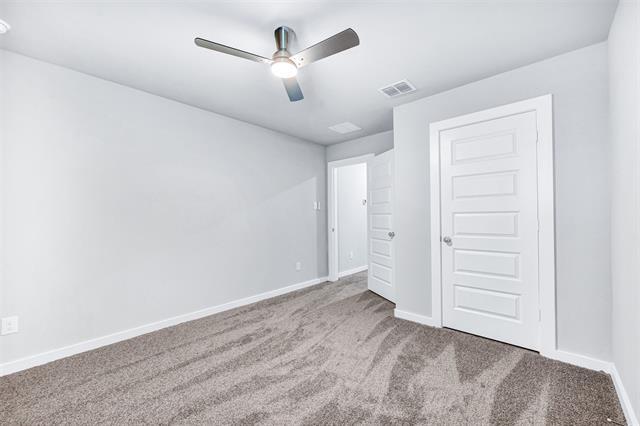 Building Photo - 1000 Knox River Dr