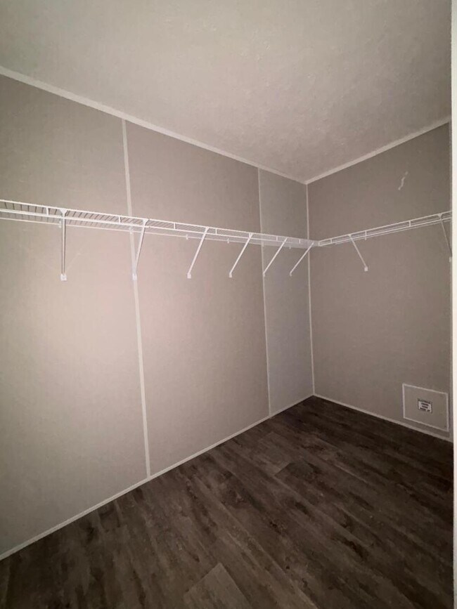 Building Photo - 307 Marcus Ln