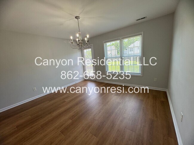 Building Photo - Charming 3-Bedroom Home in Raeford, NC