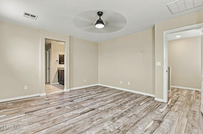 Building Photo - 14525 Juan Diego Dr
