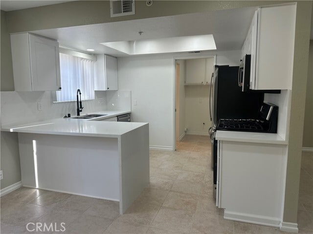 Building Photo - 201 Laurel Ave