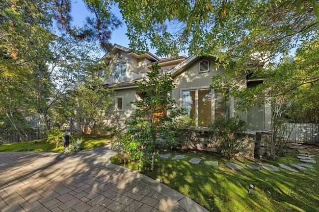 Building Photo - 7BR / 5.5BA Los Altos Home with Elevator, 3-Car Garage & EV Charging