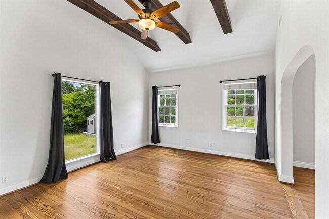 Building Photo - 364 Ponderosa Loop