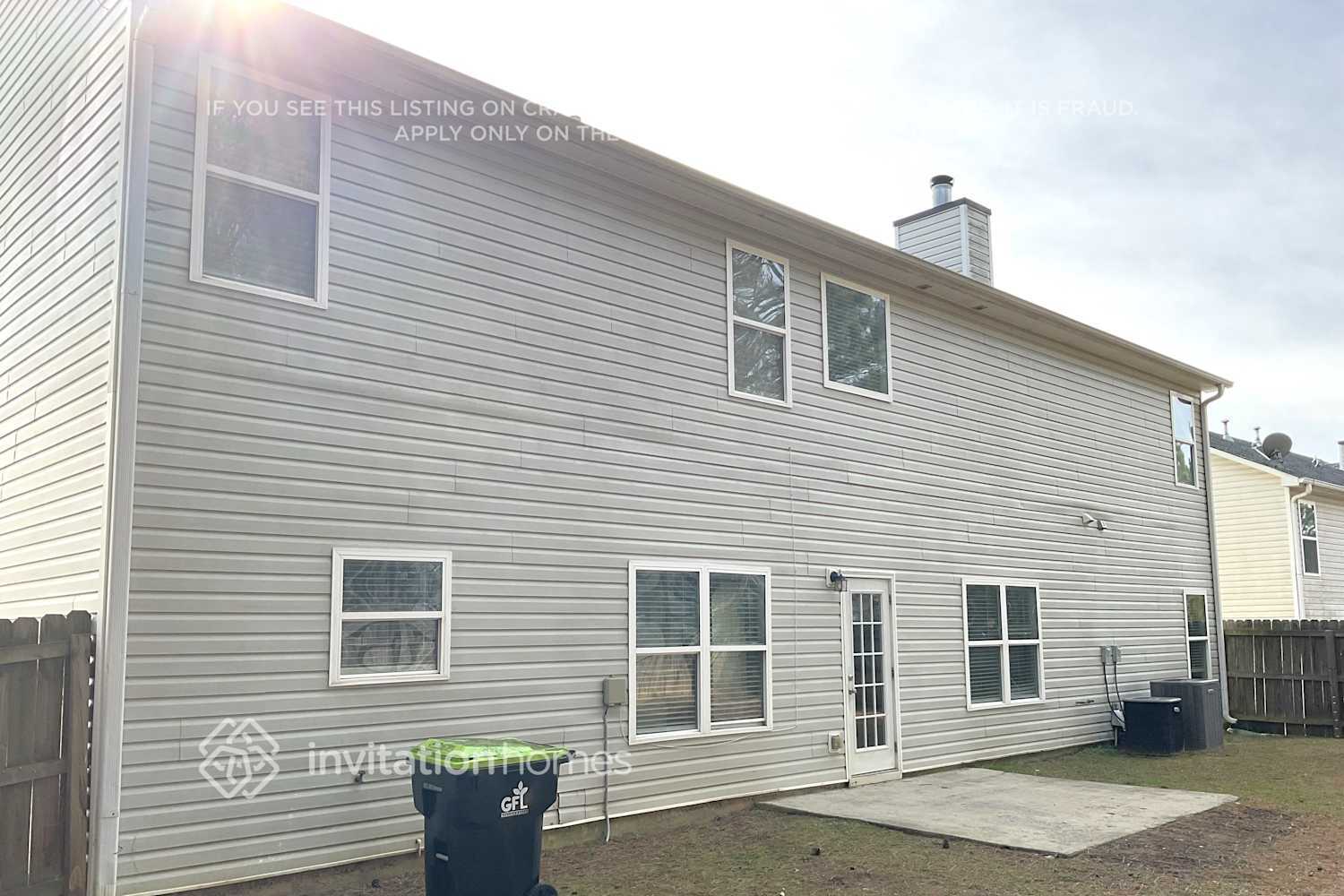 Building Photo - 100 Barberry Ln