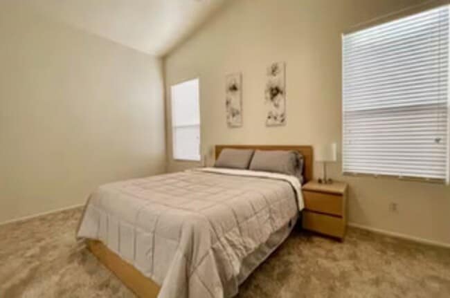 Building Photo - SE Pebble and Pollock!! Single Story!! Fir...