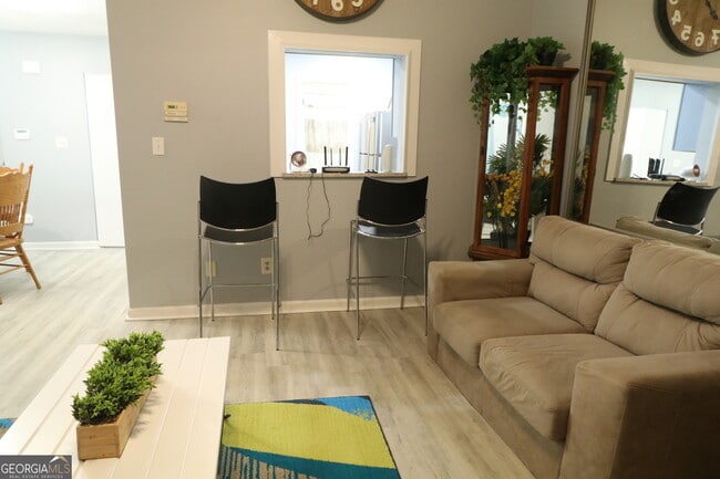 Building Photo - 933 Ohara Dr