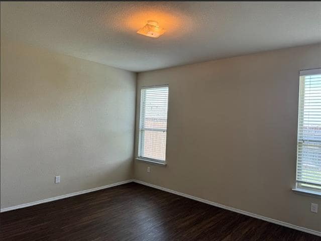 Building Photo - 921 Swan Ridge Dr