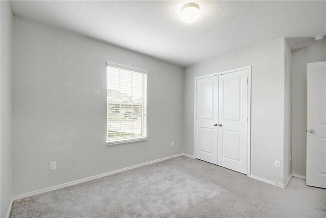 Building Photo - 21716 Windmill Ranch Ave