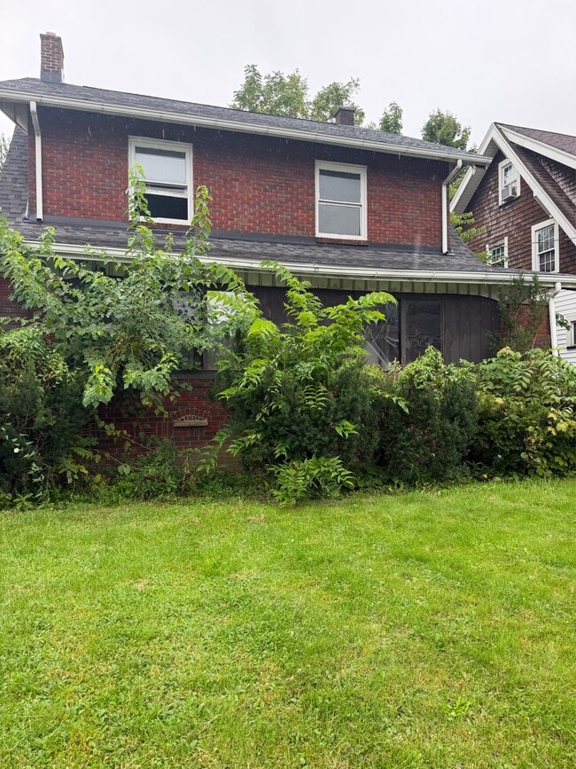 Building Photo - 111 N Brockway Ave