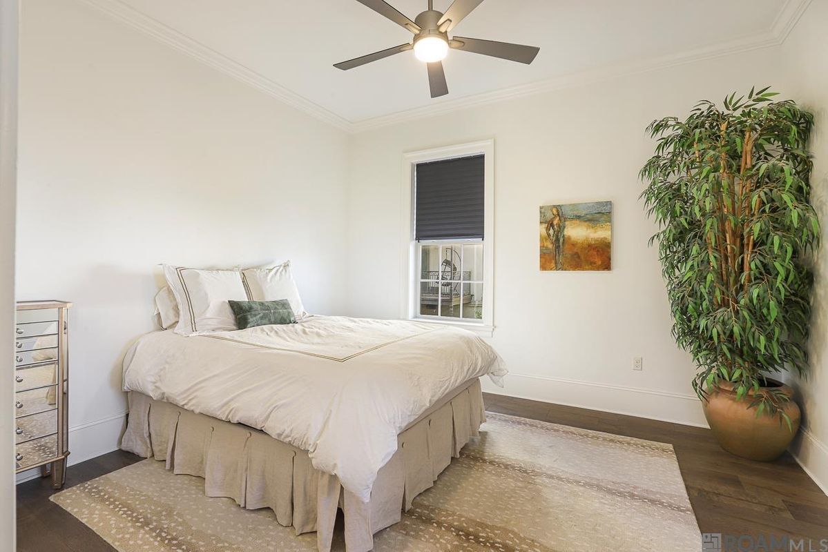 Building Photo - 8211 Village Plaza Ct