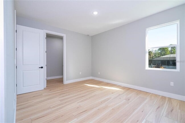 Building Photo - 15 Ramblewood St