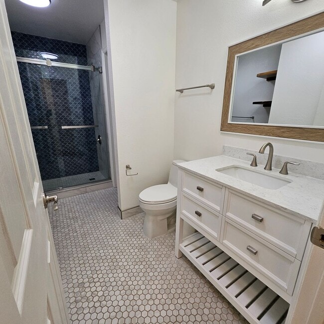 Building Photo - Partial Furnished  Condo North Kihei