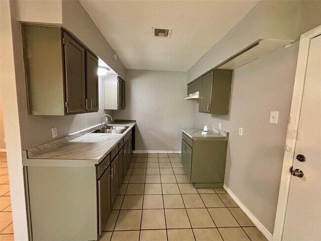 Building Photo - 11802 Sorsby Way