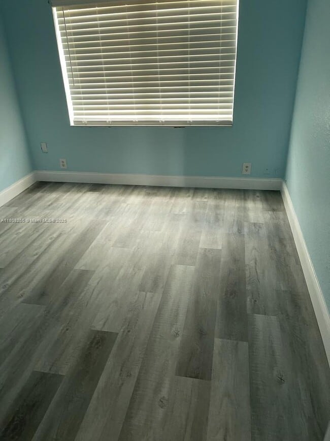 Building Photo - 6812 Doral