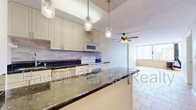 Building Photo - 435 Seaside Ave