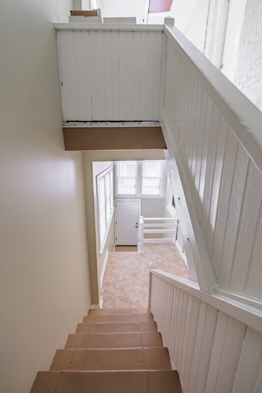 Building Photo - 6018 N Melvina Ave