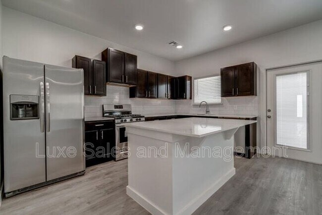 Building Photo - 7901 NW 135th Terrace