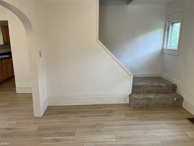 Building Photo - 3 br, 2 bath House - 215 Lindale Ave