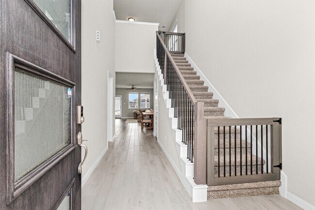 Building Photo - 18503 Sunrise Maple Dr