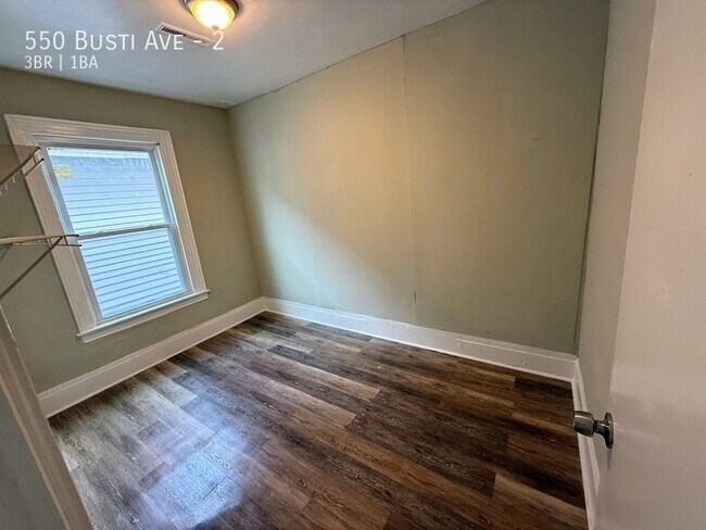 Building Photo - 550 Busti Ave