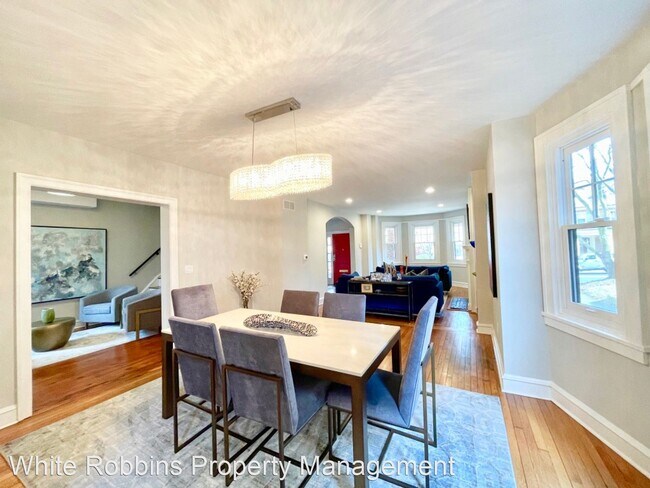 Building Photo - 5 br, 3.5 bath House - 1015 N Rodney St.