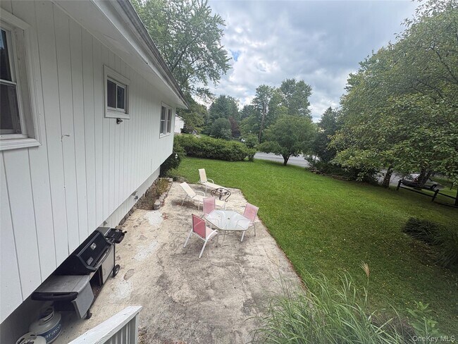Building Photo - 57 Wedgewood Dr