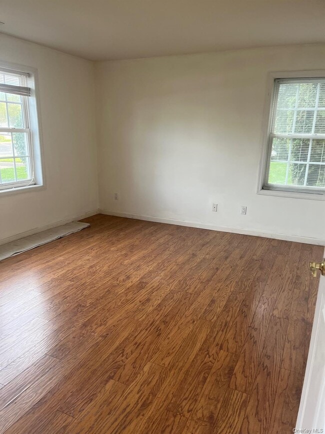 Building Photo - 1113 Savoy Dr