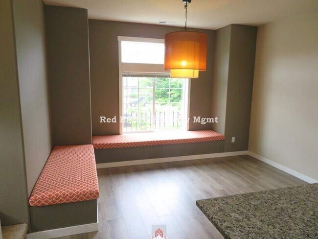Building Photo - 28500 SW Villebois Dr N