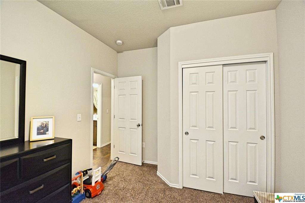 Building Photo - 362 Limerick Rd