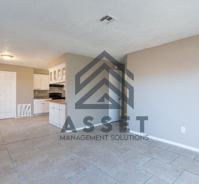 Building Photo - 4613 Cinderella Dr
