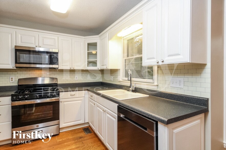Building Photo - 5507 Copper Hill Ct