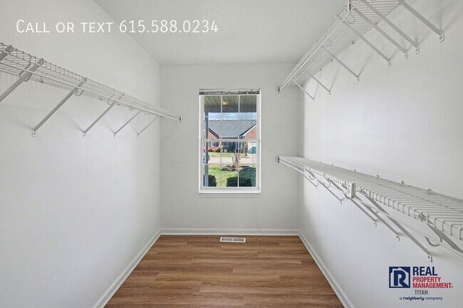 Building Photo - 1505 Chapman Ln