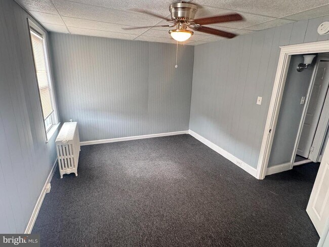 Building Photo - 3400 Elmley Ave