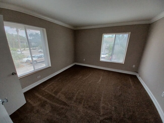 Building Photo - 1830 Maravilla Ave