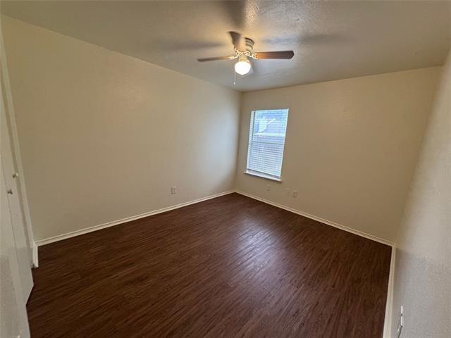 Building Photo - 4024 Periwinkle Dr